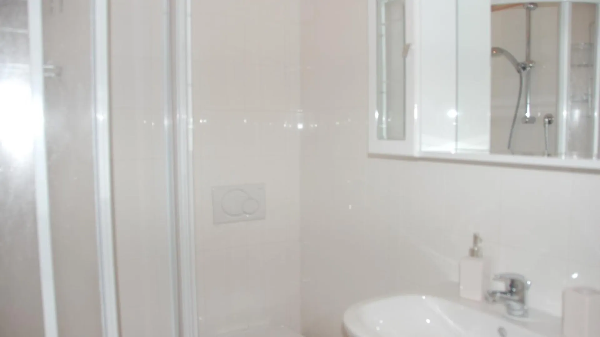 B&B Cherry En Rose Lezzeno Bed & Breakfast