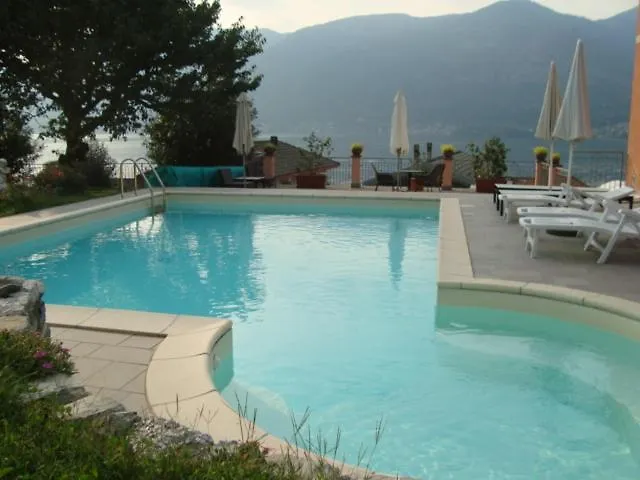Bed & Breakfast B&B Cherry En Rose Lezzeno Italy