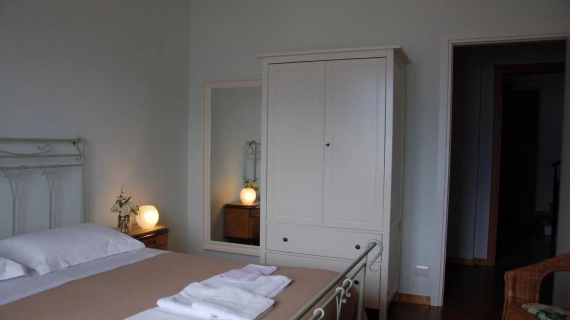 B&B Cherry En Rose Lezzeno 0*,