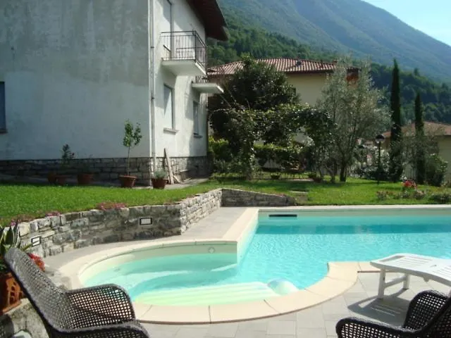 B&B Cherry En Rose Lezzeno Bed and breakfast