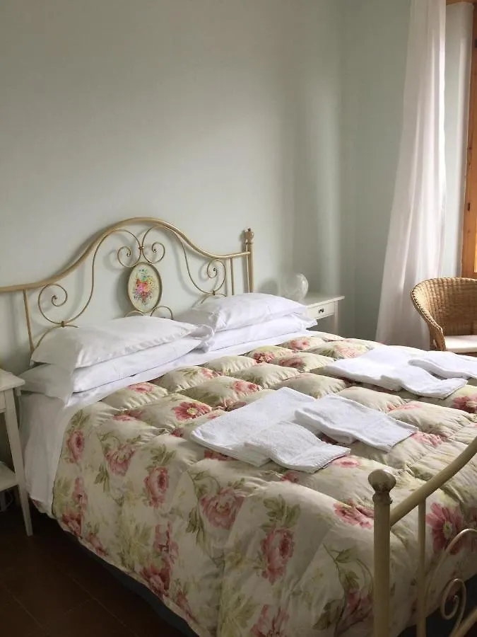 B&B Cherry En Rose Lezzeno 0*,